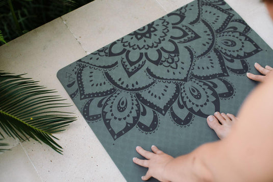 Flow Yoga Mat - Pure Mandala Charcoal 6mm - Ideal Mat For Beginners