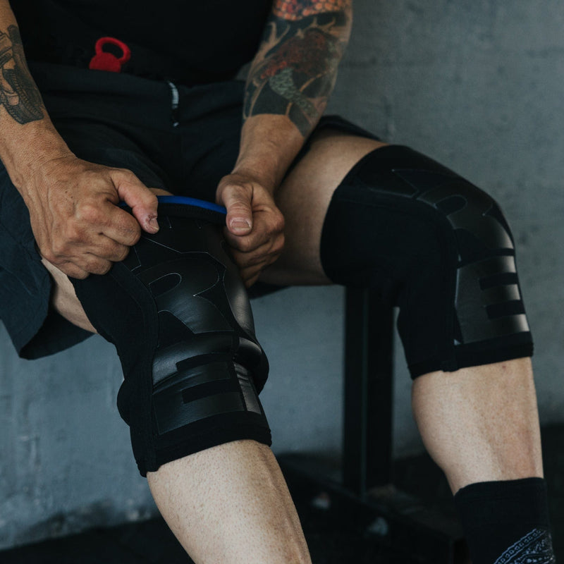 Load image into Gallery viewer, New Reversible Knee Sleeves Black
