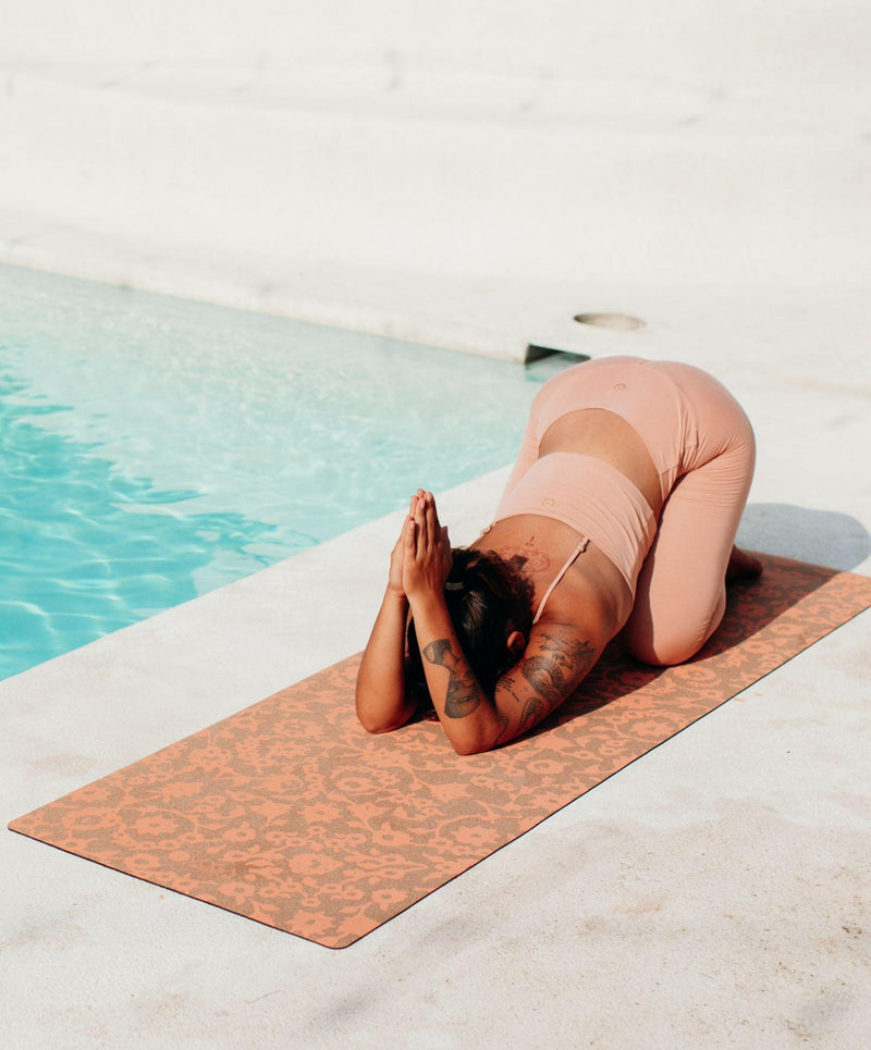 Load image into Gallery viewer, YDL Cork Yoga Mat - Best For Eco-Conscious Yogis
